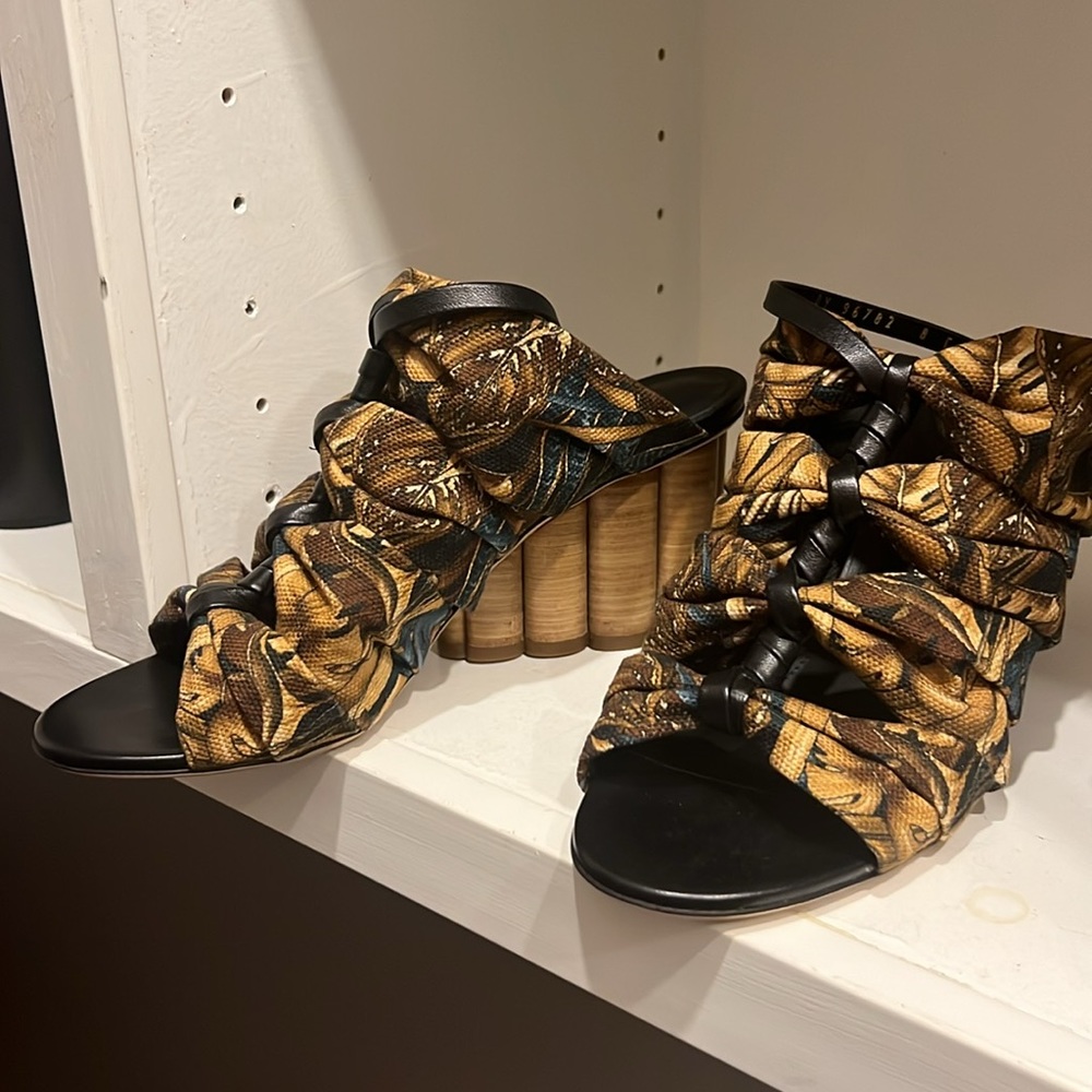 Salvatore Ferragamo sandals with wooden wedge size 8 C